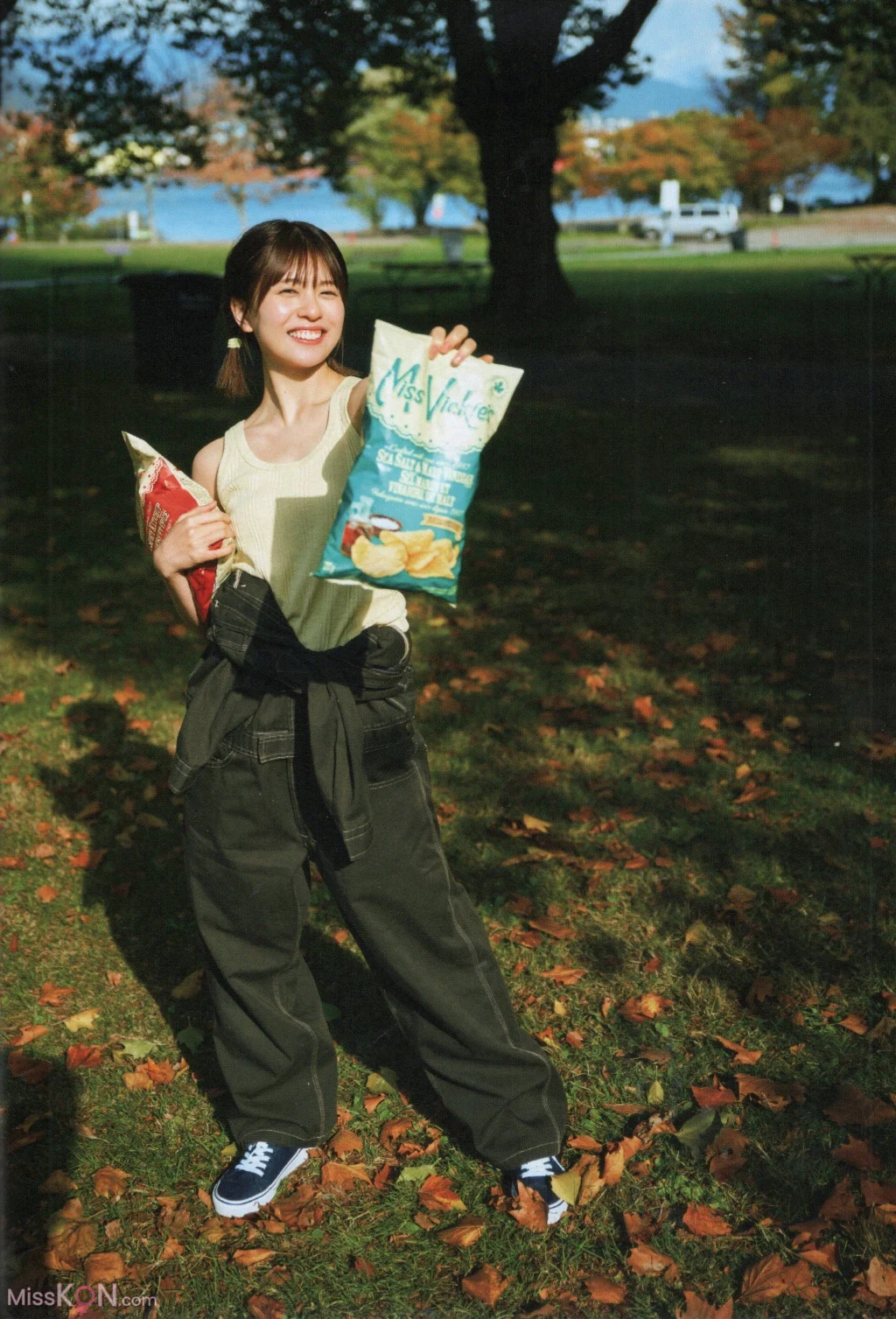 [JP] Konoka Matsuda (松田好花):「振り向いて」アザーカット (49 photos) – Page 2