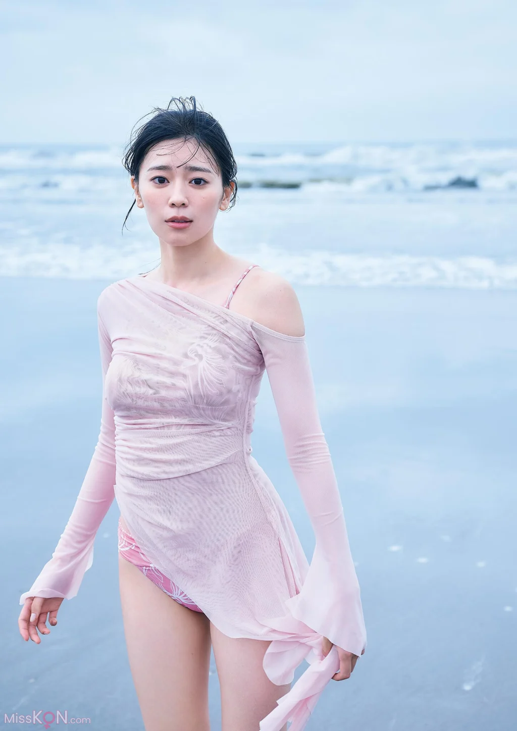 [JP] Hitoka Sakai (坂井仁香): ２ｎｄ写真集 ひとかけら (84 photos)