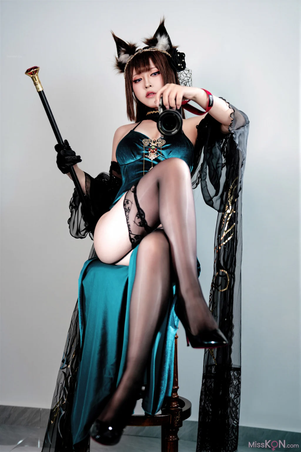 Coser@半半子: 碧蓝航线 天城 玉座落鸾 (62 photos + 10 videos) – Page 2
