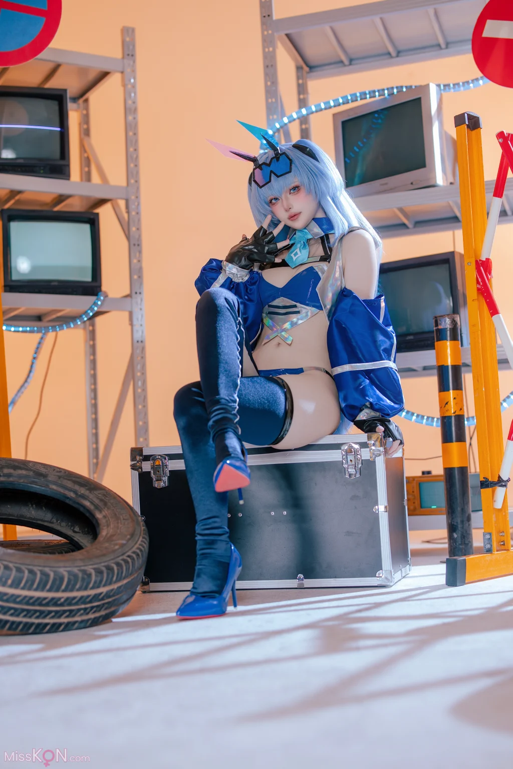 Coser@屿鱼: 碧蓝航线 花园赛车服 (82 photos)