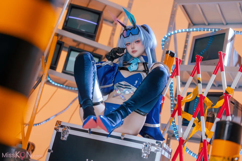 Coser@屿鱼: 碧蓝航线 花园赛车服 (82 photos)