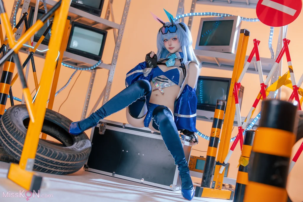 Coser@屿鱼: 碧蓝航线 花园赛车服 (82 photos)