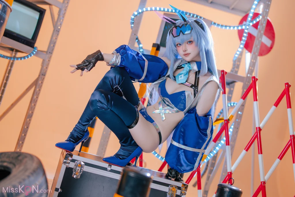 Coser@屿鱼: 碧蓝航线 花园赛车服 (82 photos) – Page 2