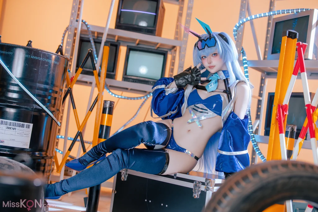 Coser@屿鱼: 碧蓝航线 花园赛车服 (82 photos) – Page 2