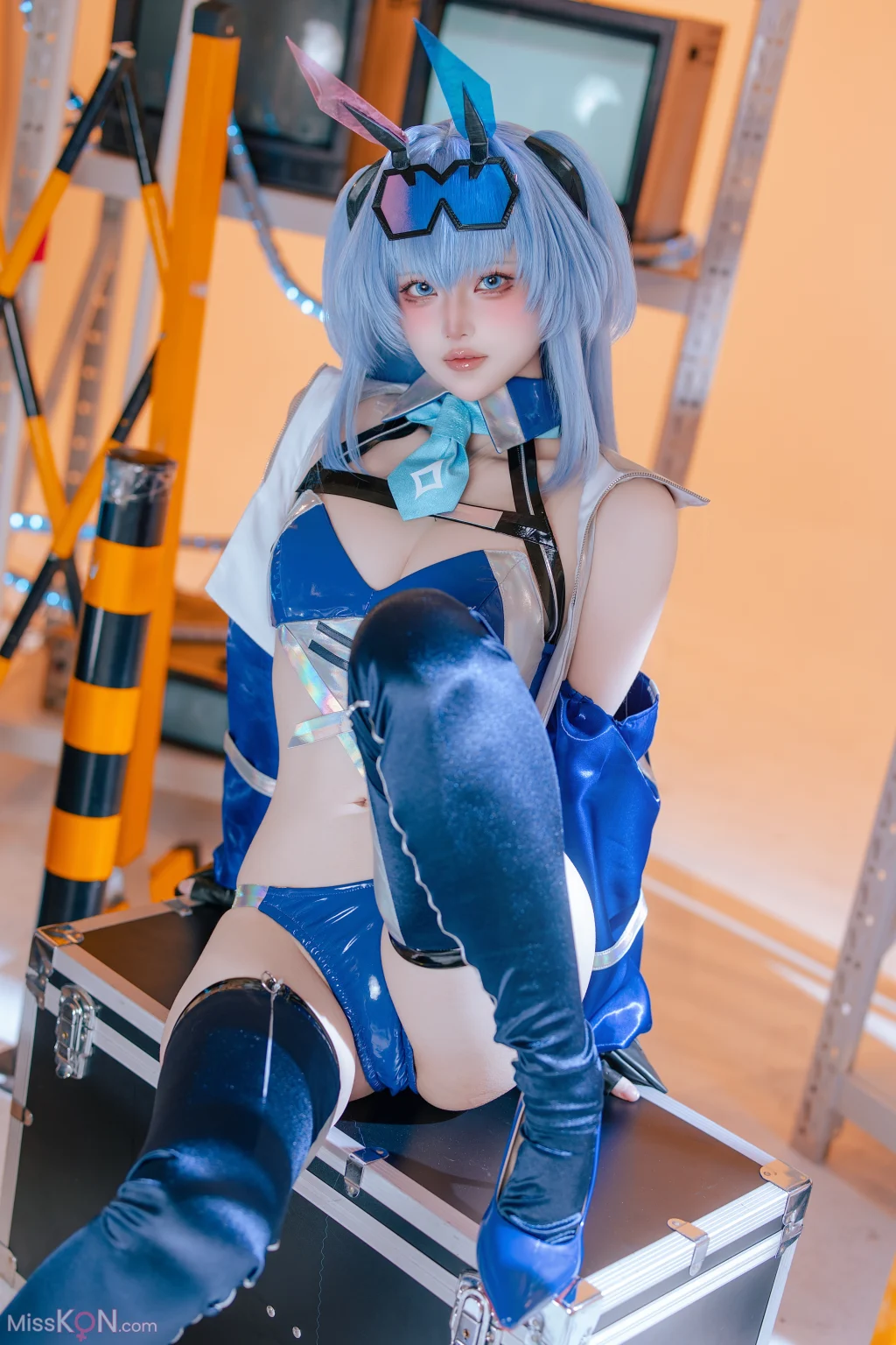 Coser@屿鱼: 碧蓝航线 花园赛车服 (82 photos) – Page 2