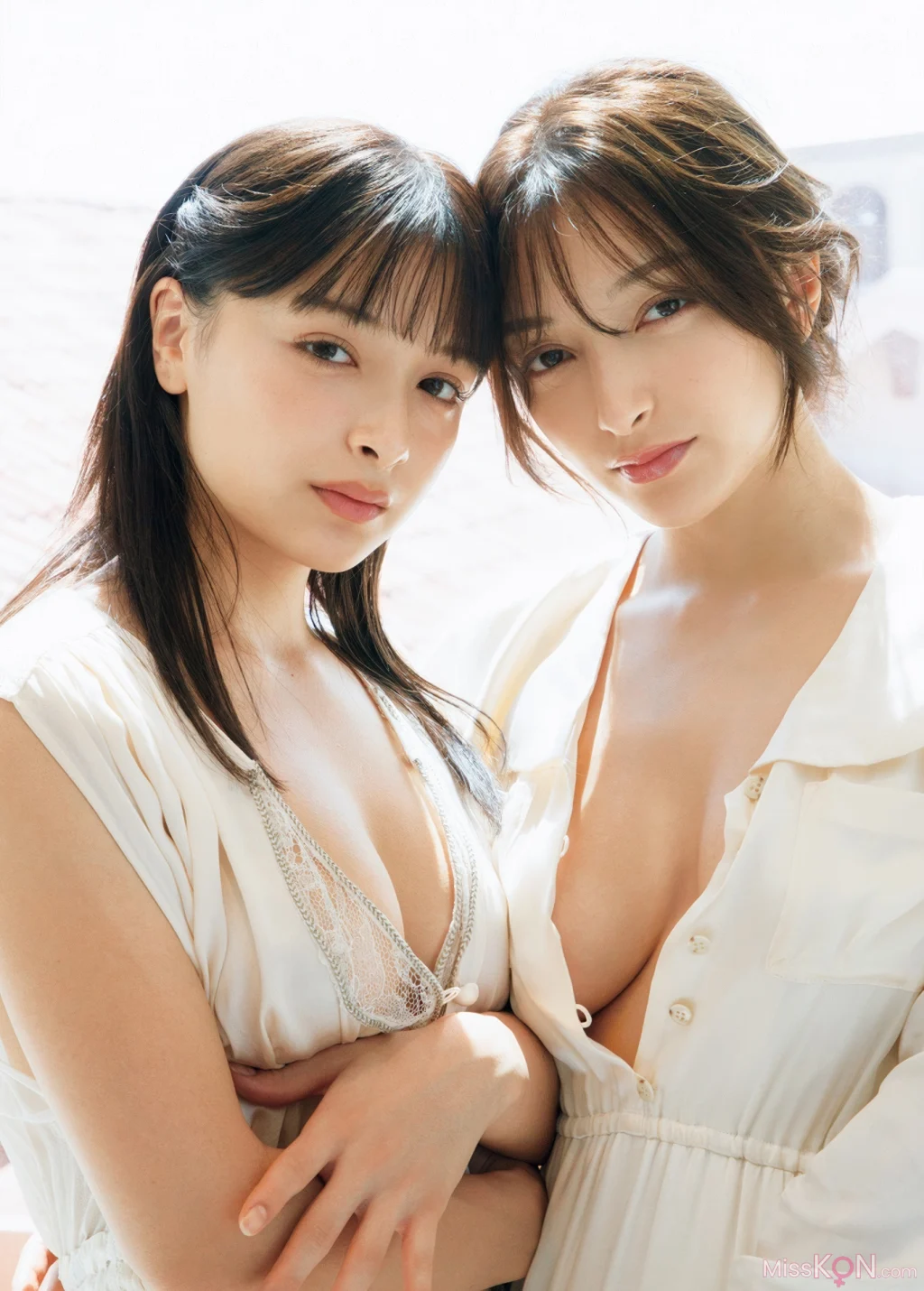 [JP] エリマリ姉妹: 1st写真集 Fericire (115 photos)