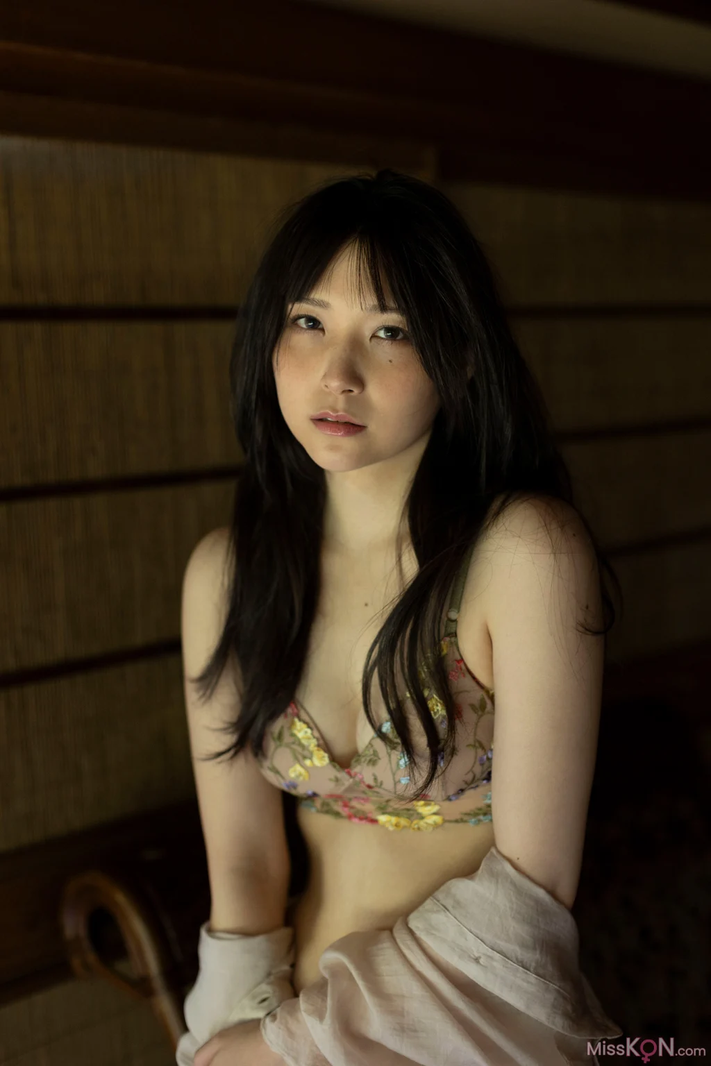 [JP] あまつまりな: 週刊ポストデジタル写真集 湿った夏の艶めき (99 photos) – Page 3