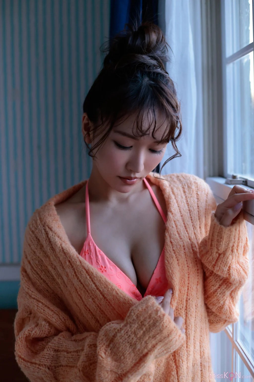 [JP] Aina Tachibana (橘和奈): FRIDAYデジタル写真集 ヴァージン・フライト！ Vol.1+2+3 (196 photos) – Page 2