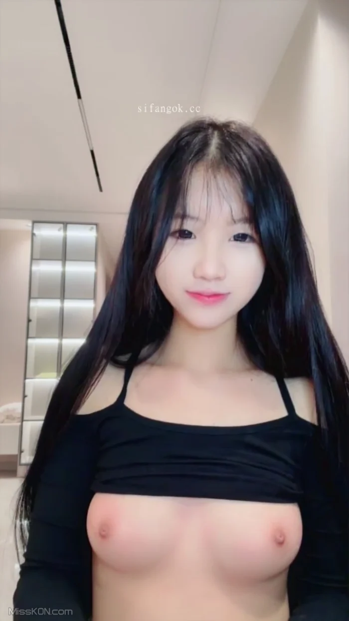 小灰灰呐: 19岁在读大学生 酒店约炮粉嫩无毛白虎内射 (45 photos + 6 videos) – Page 2