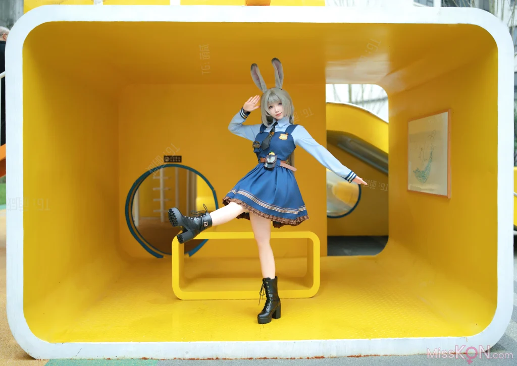 Coser@Bangni邦尼: 兔子警官 (72 photos)