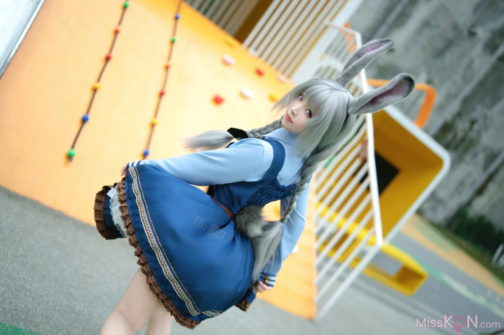 Coser@Bangni邦尼: 兔子警官 (72 photos)