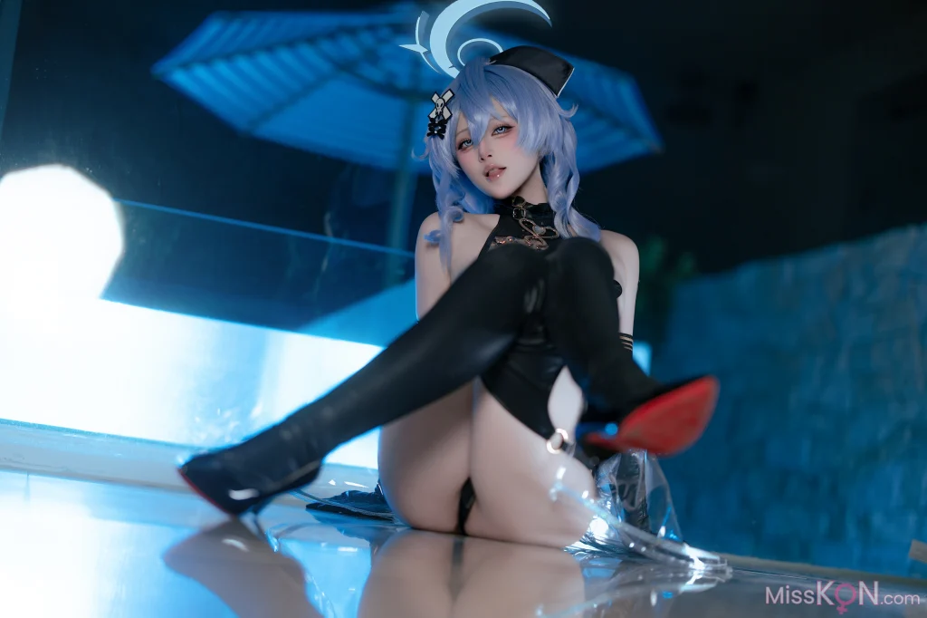 Coser@屿鱼: 亚子 同人透明护士 (31 photos)