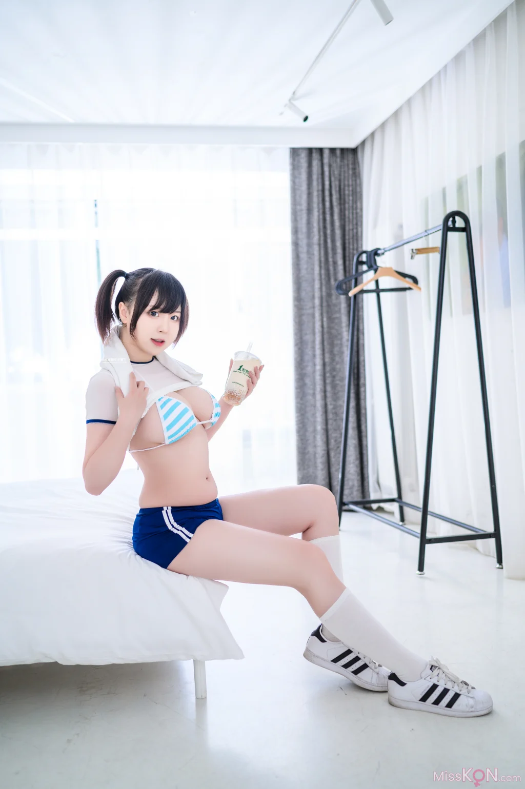 Coser@皮皮奶可可爱了啦: 透视体操服 (50 photos)