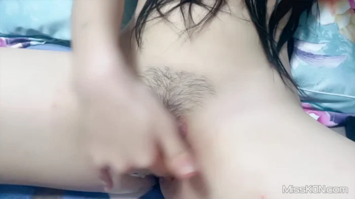 用力槽倩倩: 甜美小萝莉 热门歌曲 裸舞狂跳 (36 photos + 5 videos)