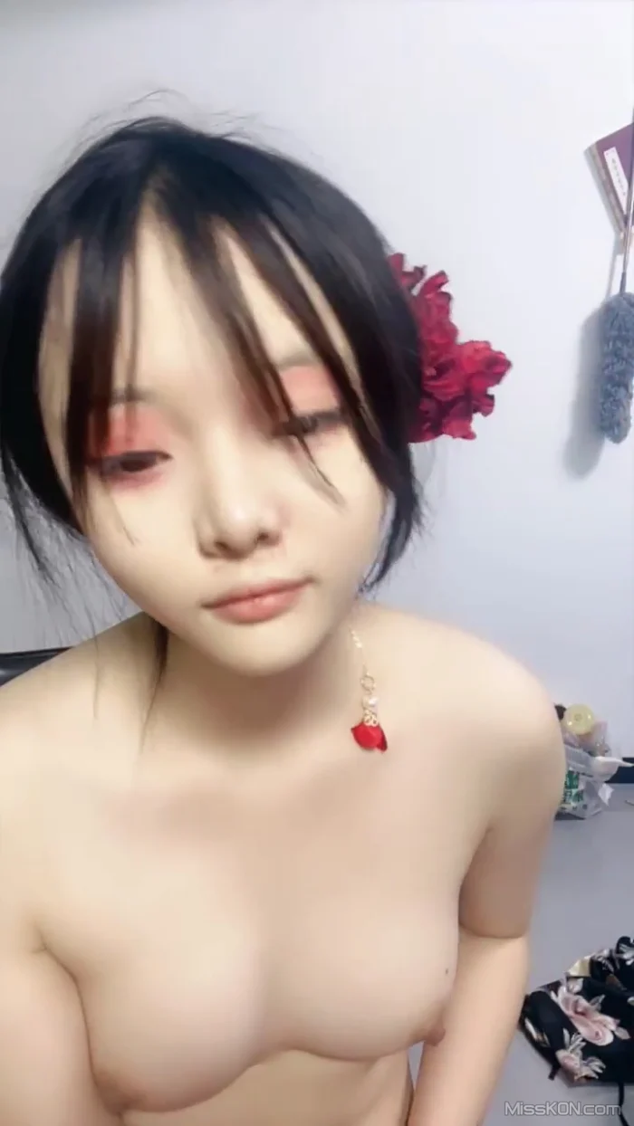 用力槽倩倩: 甜美小萝莉 热门歌曲 裸舞狂跳 (36 photos + 5 videos) – Page 2