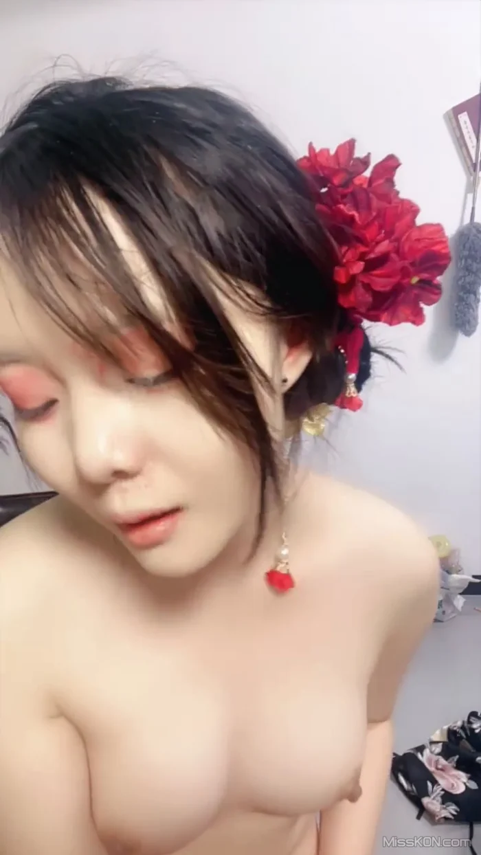 用力槽倩倩: 甜美小萝莉 热门歌曲 裸舞狂跳 (36 photos + 5 videos) – Page 2