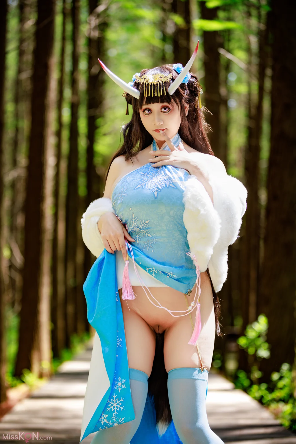 Coser@阿雪雪: 能代旗袍 (96 photos)