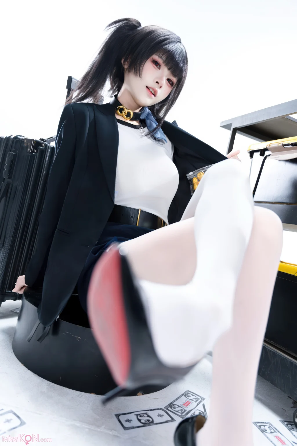 Coser@九柒喵: NIKKE胜利女神 索拉 (24 photos)