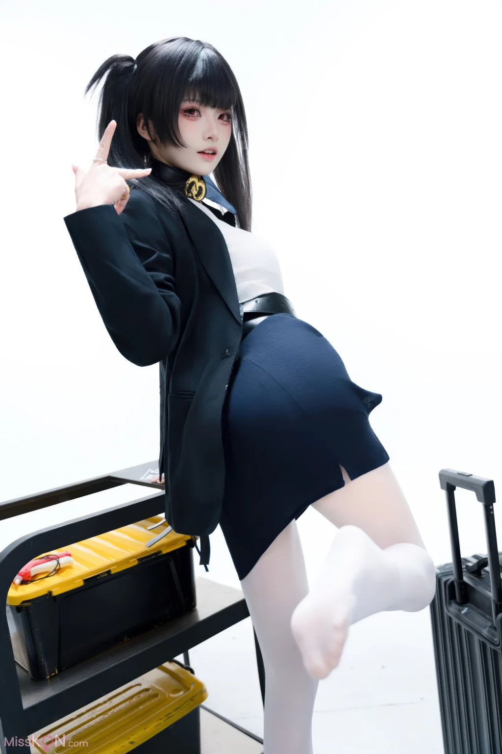 Coser@九柒喵: NIKKE胜利女神 索拉 (24 photos)
