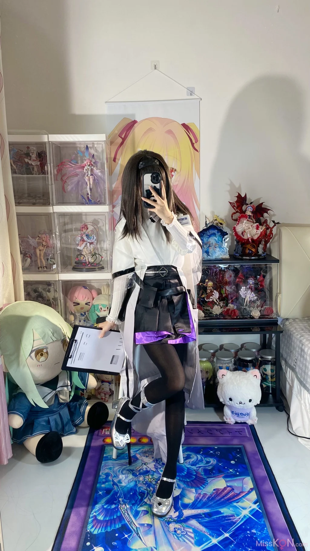 Coser@白栎Shirly: 明日方舟 普瑞赛斯博士服 (130 photos + 25 videos)
