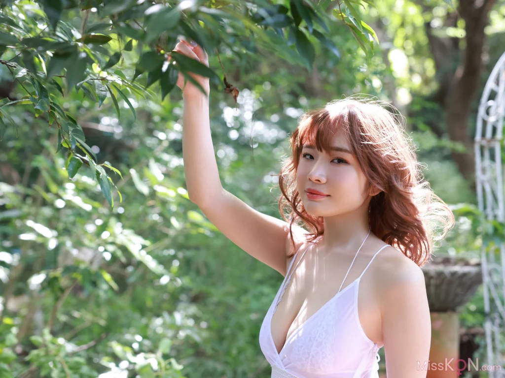 [JP] Nozomi Shirakawa (白川のぞみ): FRIDAYデジタル写真集 白蜜桃 Vol.1 (82 photos)