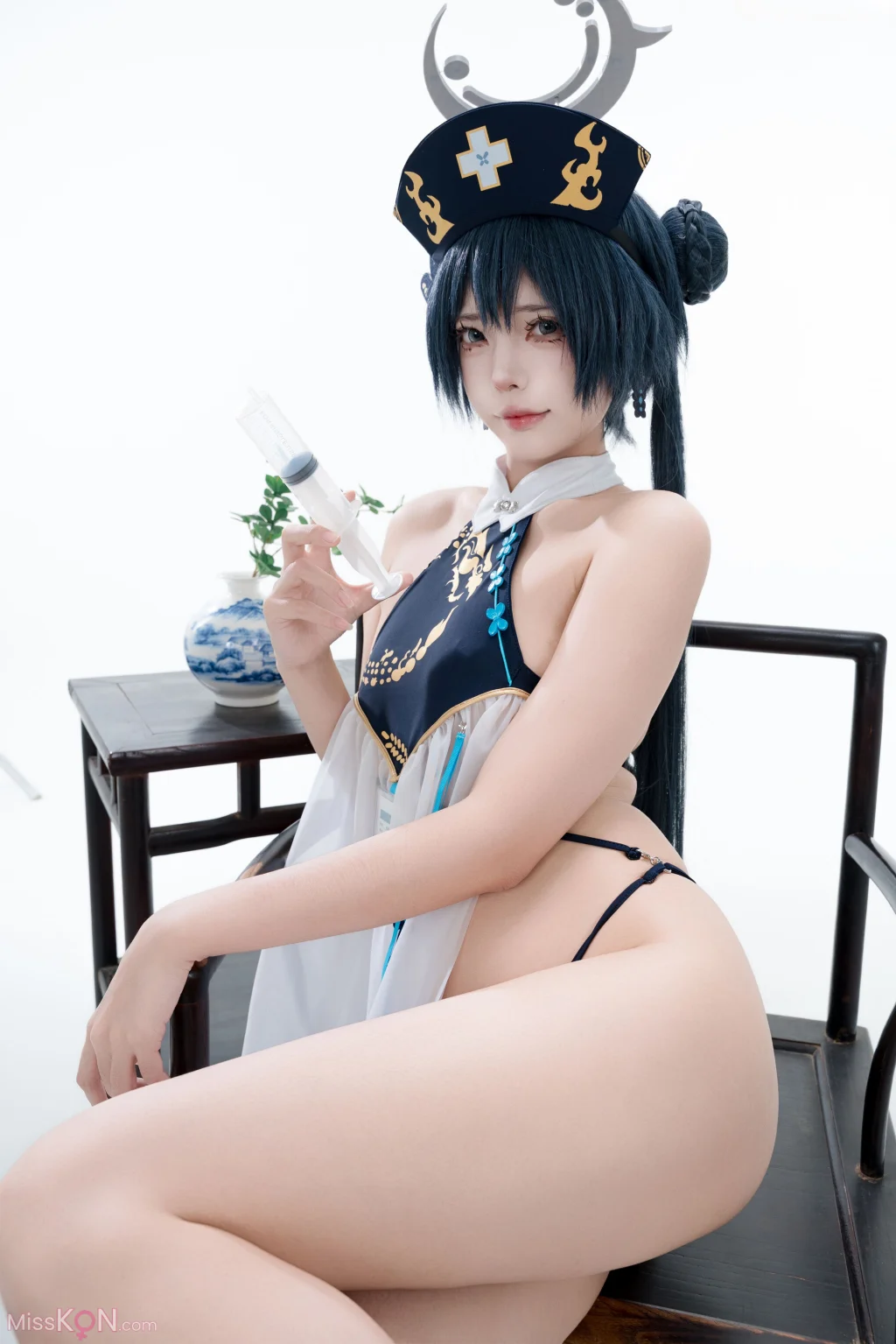 Coser@君颜圆又圆: 蔚蓝档案 龙华妃咲 护士 (100 photos + 1 video)