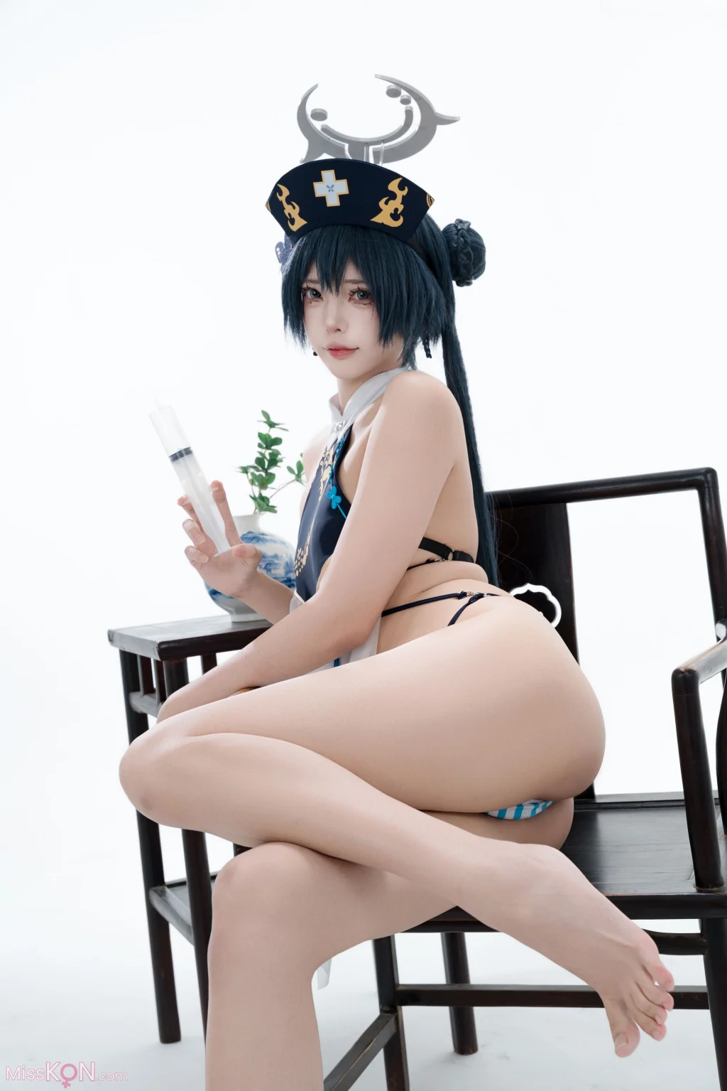 Coser@君颜圆又圆: 蔚蓝档案 龙华妃咲 护士 (100 photos + 1 video)