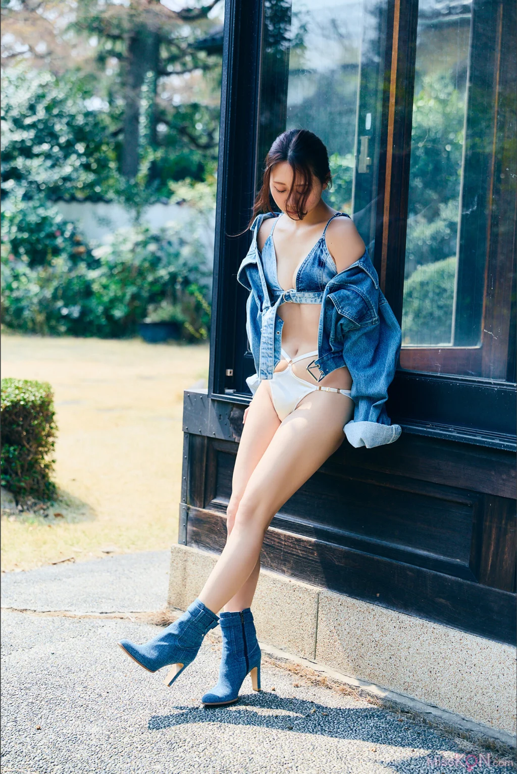 [JP] Nao Furuhata (古畑奈和): Adult Beauty 週刊ポストデジタル写真集 (68 photos)