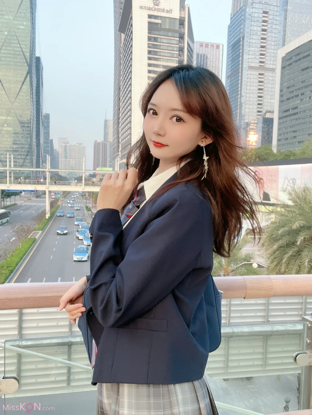 Coser@51酱: 01月真爱粉 (76 photos + 8 videos)