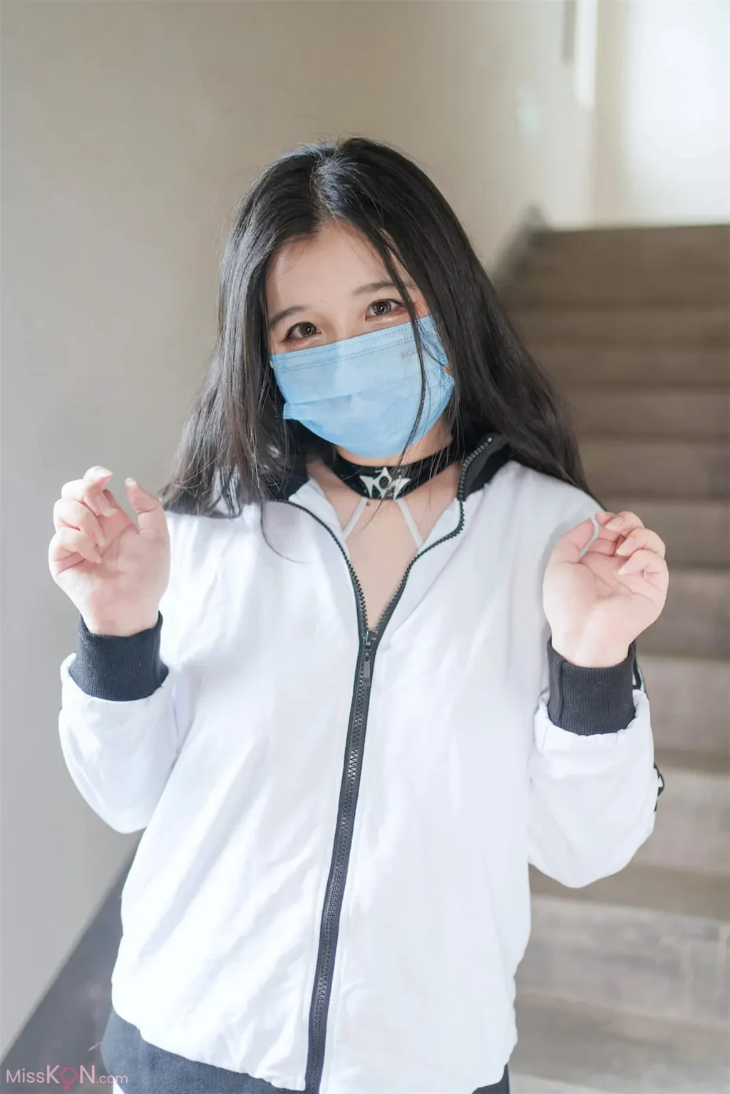 Coser@阿半今天很开心: M楼梯 (63 photos)