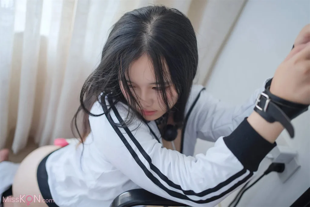 Coser@阿半今天很开心: M楼梯 (63 photos) – Page 2