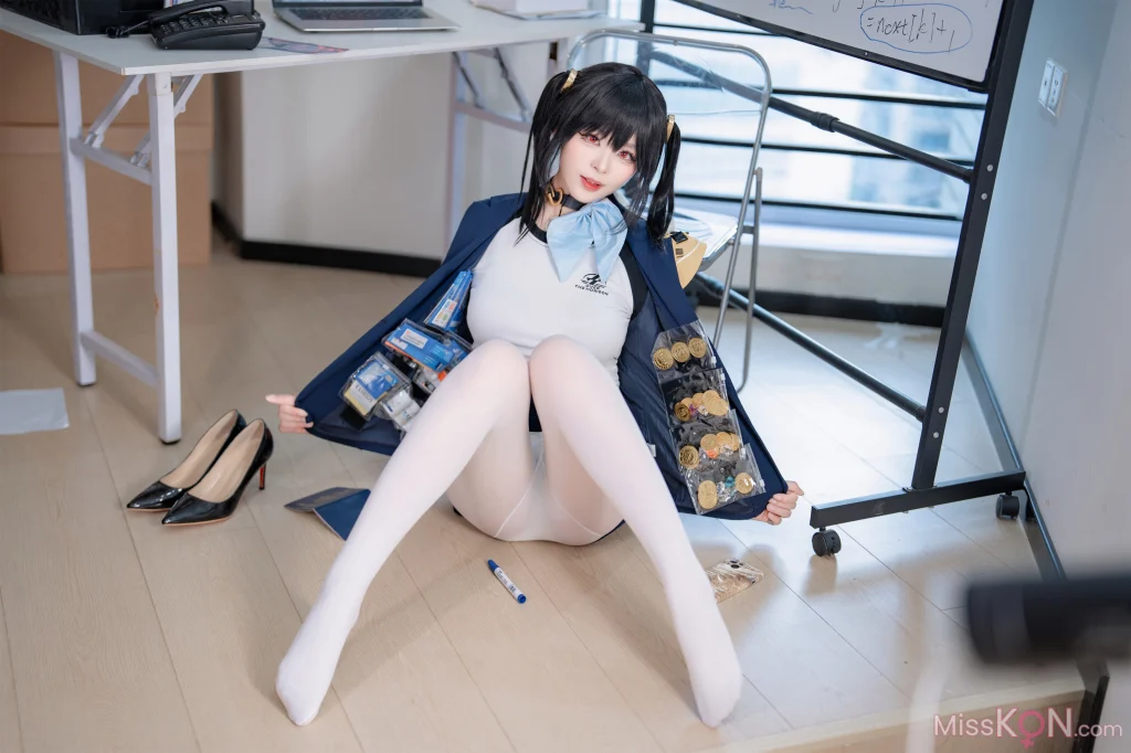 Coser@轩萧学姐: Nikke胜利女神 索拉 (50 photos) – Page 2