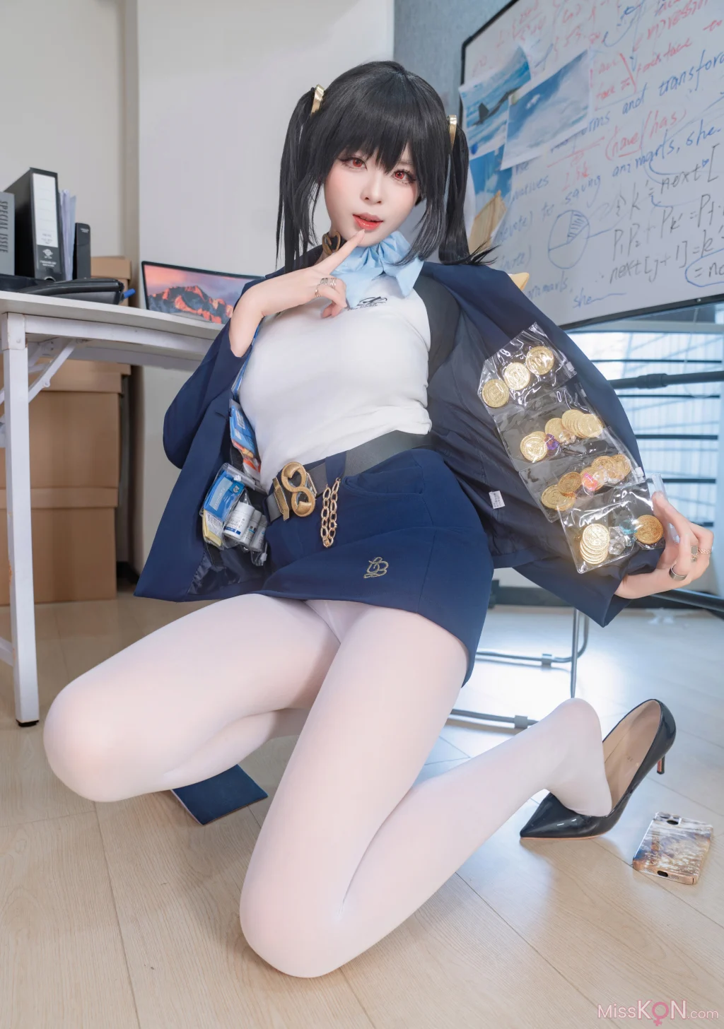Coser@轩萧学姐: Nikke胜利女神 索拉 (50 photos) – Page 2