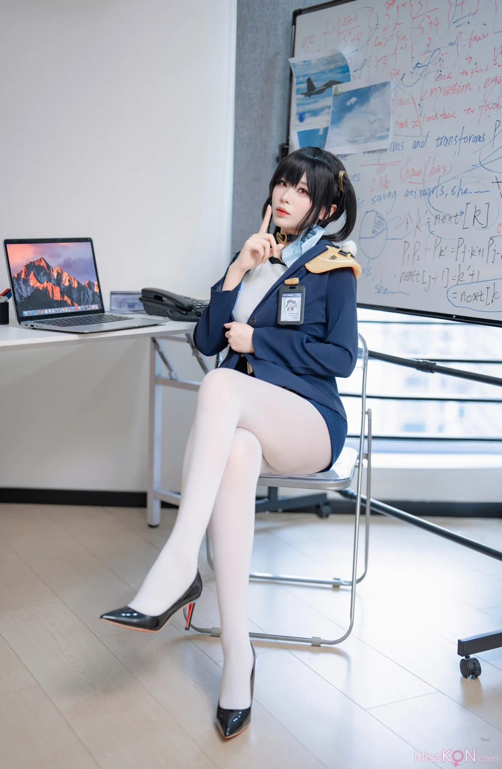 Coser@轩萧学姐: Nikke胜利女神 索拉 (50 photos) – Page 2