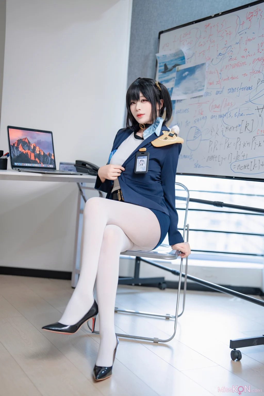 Coser@轩萧学姐: Nikke胜利女神 索拉 (50 photos) – Page 2