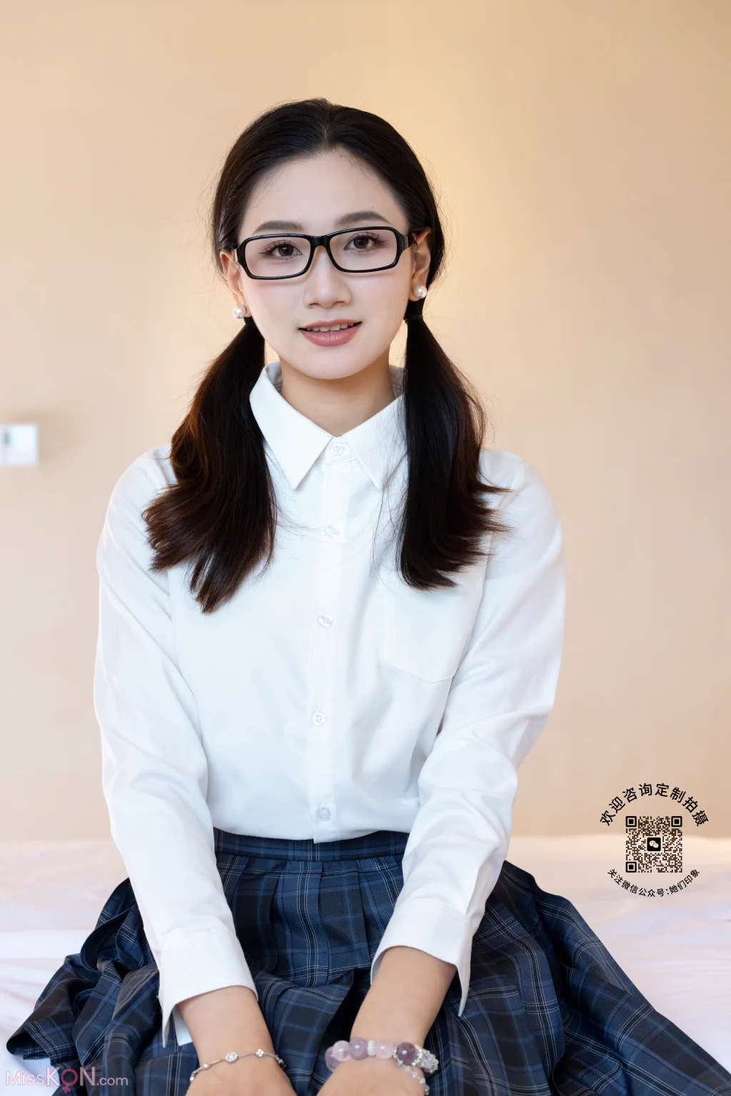 [她们印象] No.025: 小爱 (200 photos + 1 video)