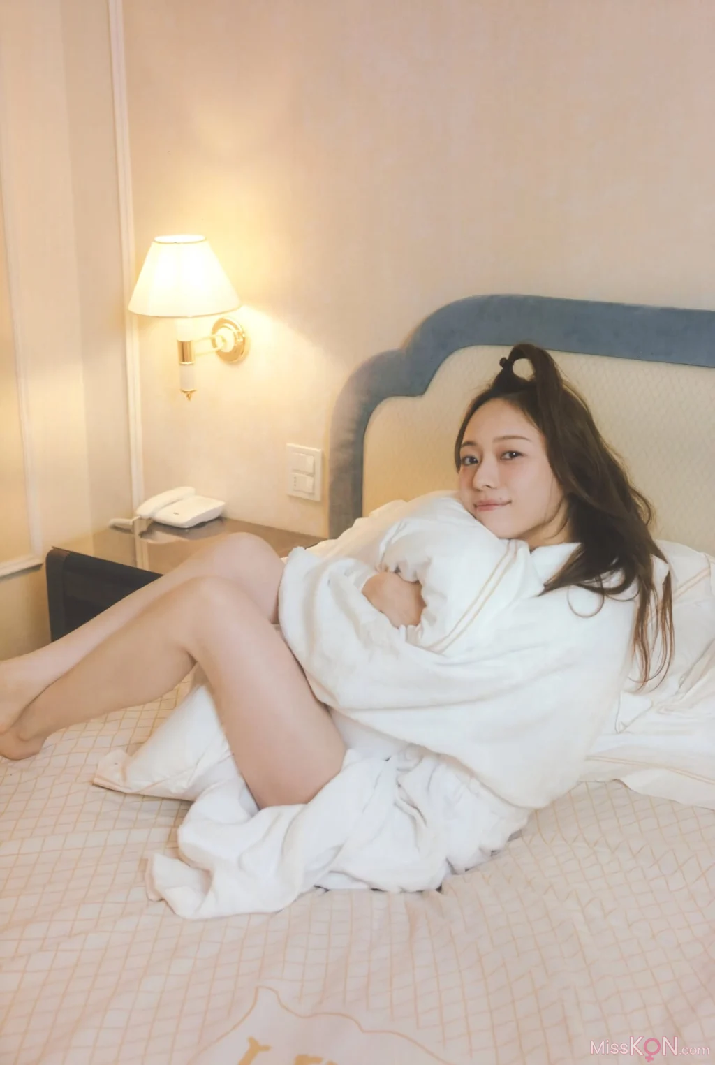 [JP] Minami Umezawa (梅澤美波): 乃木坂46 梅澤美波 2nd写真集 透明な覚悟 (194 photos) – Page 3