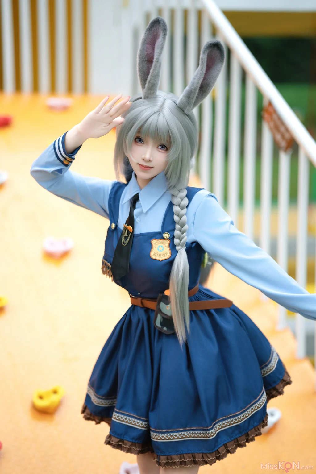 Coser@Bangni邦尼: 兔子警官+S (72 photos + 8 videos)