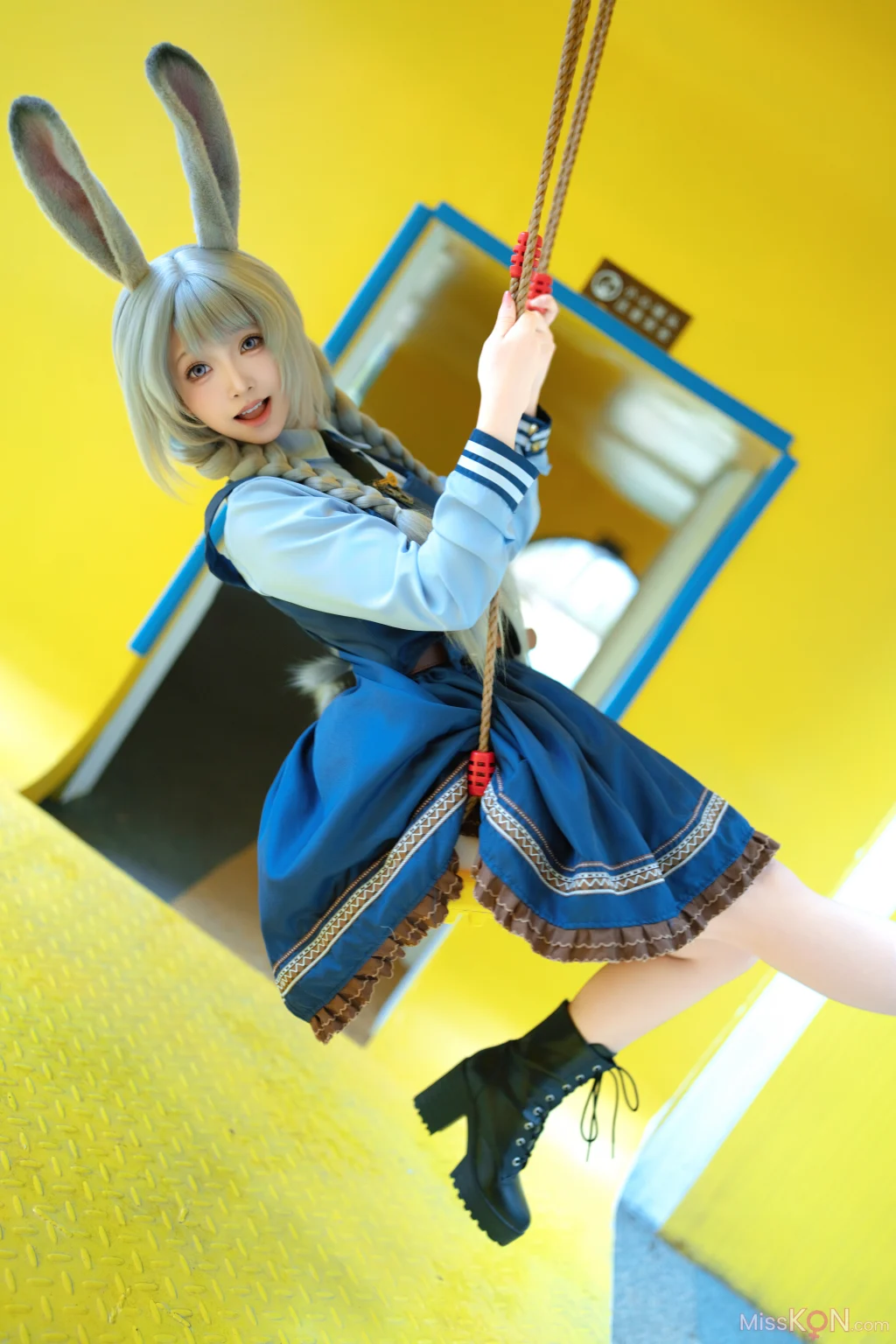 Coser@Bangni邦尼: 兔子警官+S (72 photos + 8 videos)