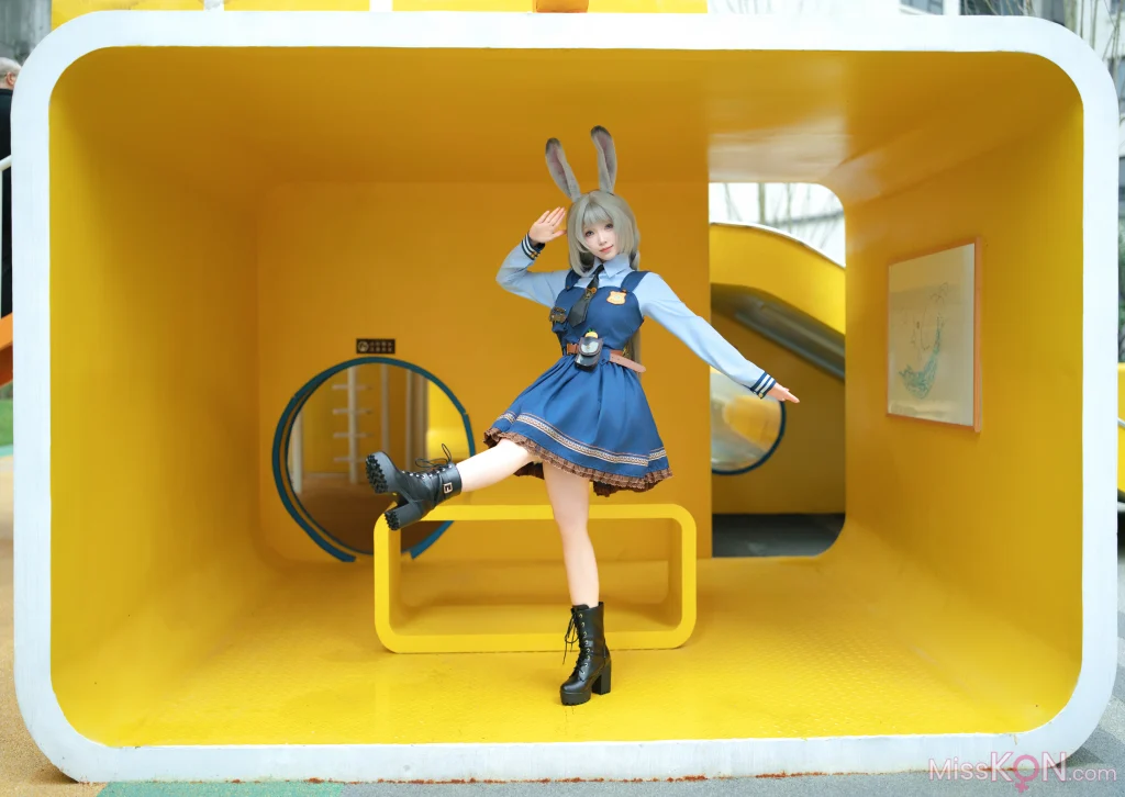 Coser@Bangni邦尼: 兔子警官+S (72 photos + 8 videos)