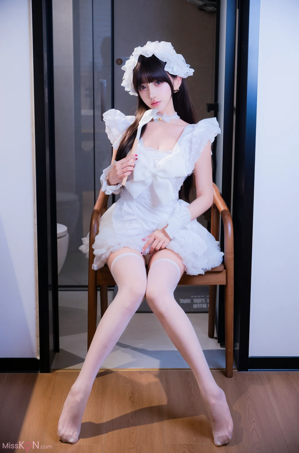 Coser@过期米线线喵: 厨娘女仆 (21 photos)