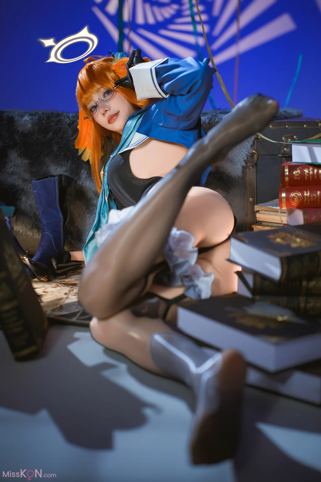Coser@是一只熊仔吗: 蔚蓝档案 圆堂志美子·邪恶女干部 (40 photos)