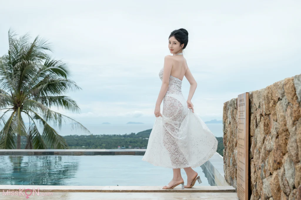Coser@年年Nnian: White (80 photos)