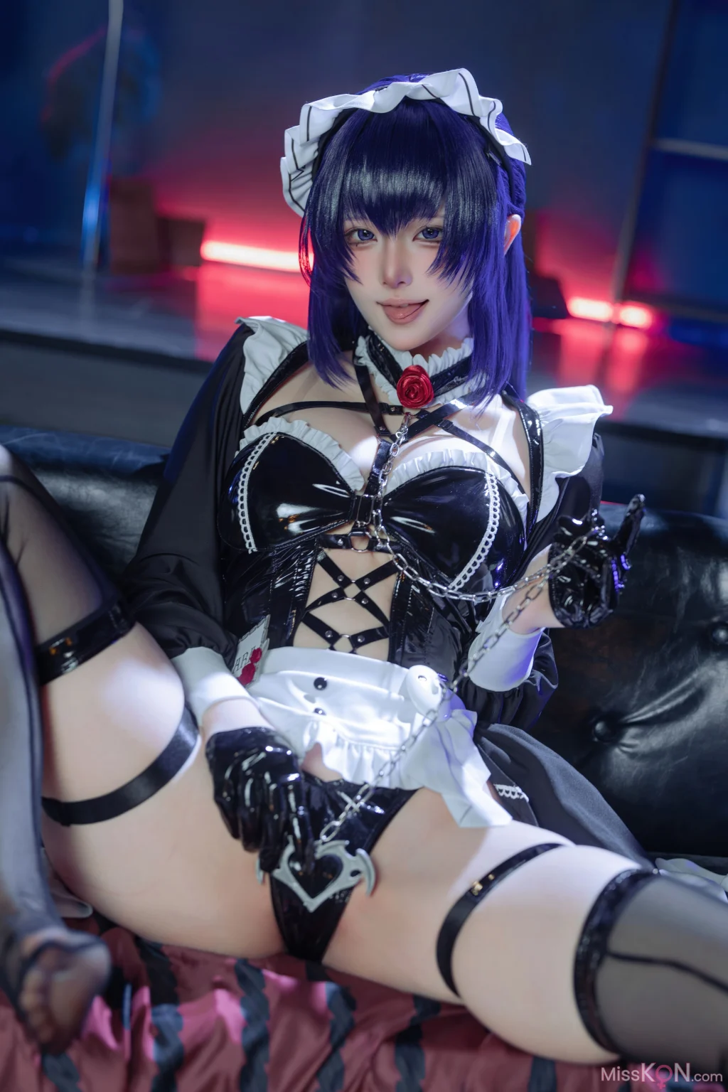 Coser@屿鱼: Nikke胜利女神 米哈拉·咖啡女仆 (80 photos)