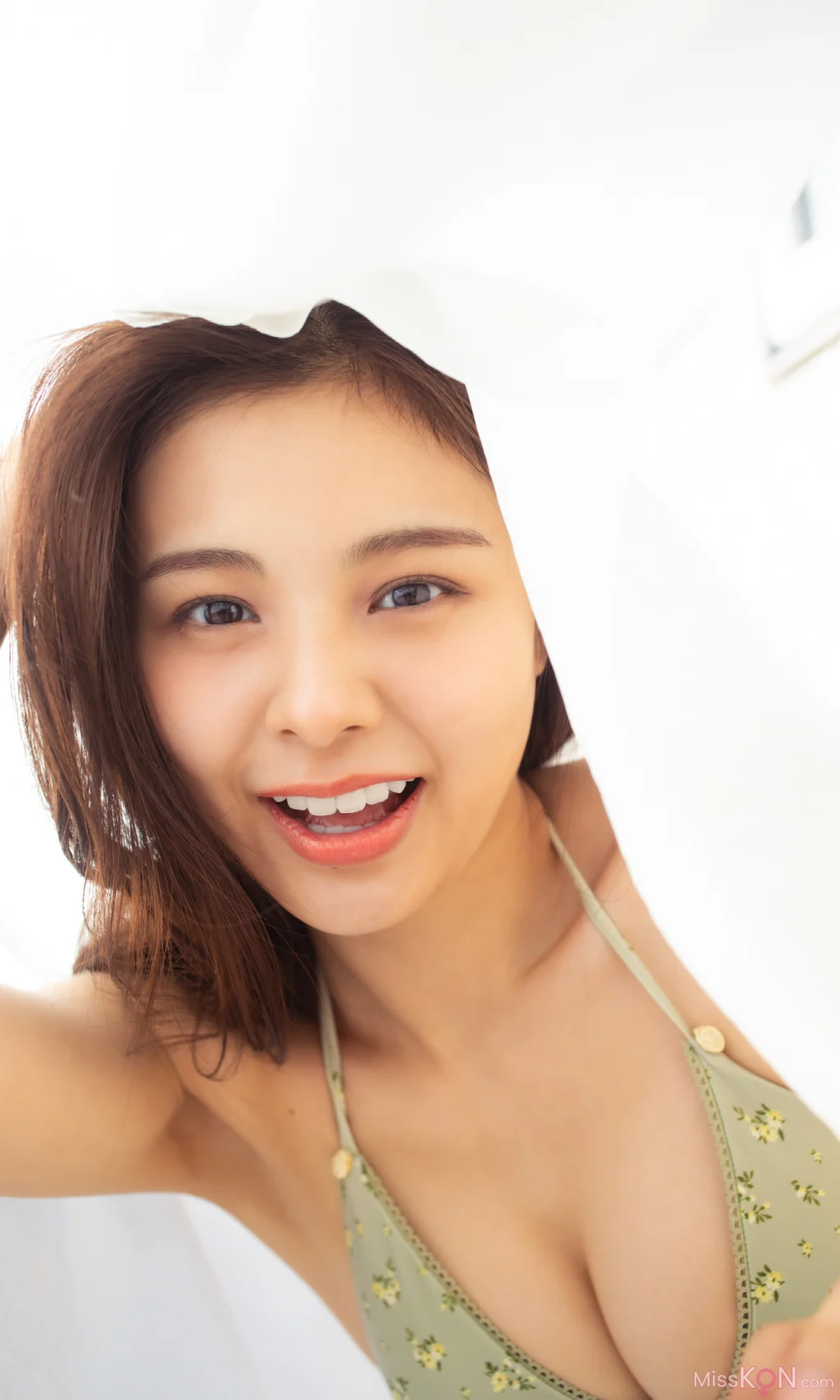 [JP] Hinata Homma (本間日陽): 【デジタル限定】写真集「ピュアか、小悪魔か。」 (68 photos)