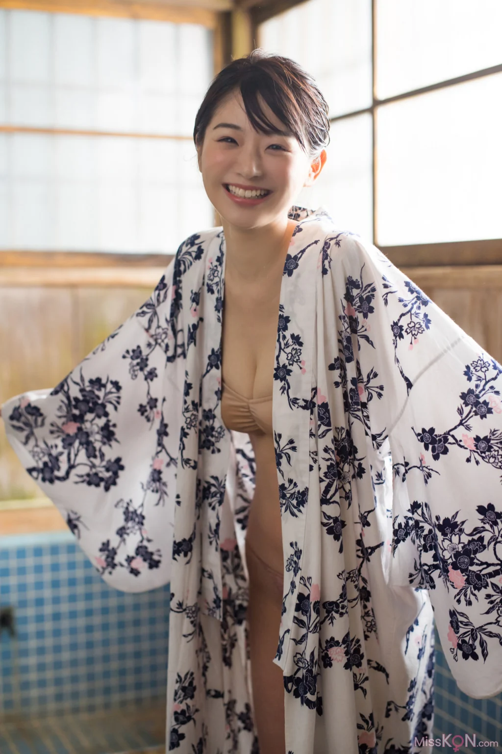 [JP] Kasumi Hasegawa (長谷川かすみ): FRIDAYデジタル写真集 「秘密」 (81 photos)