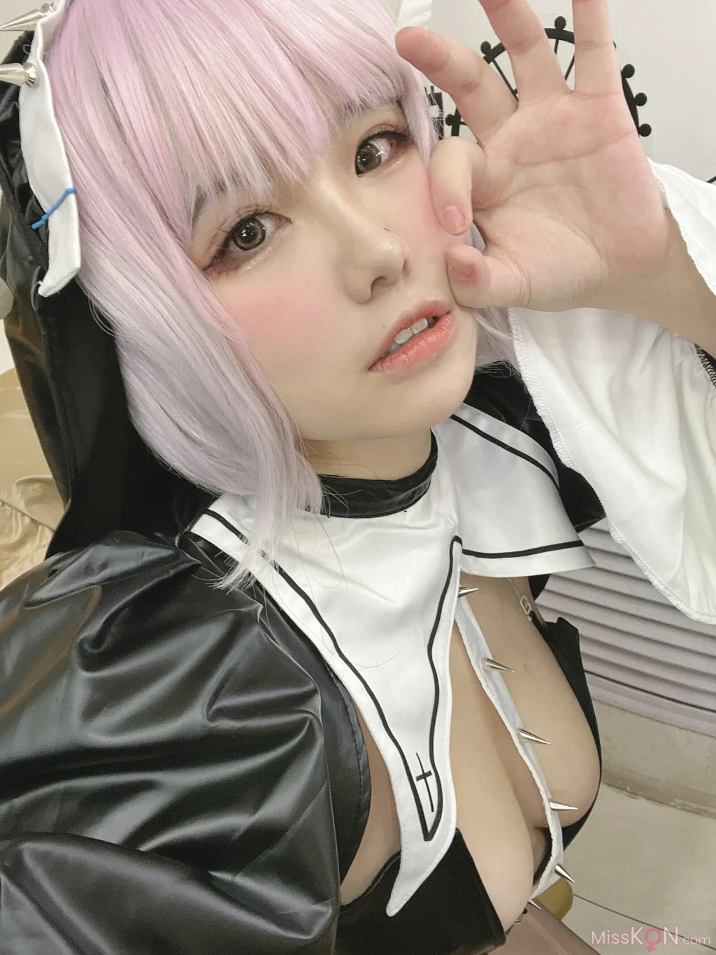 Coser@阿半今天很开心: 开裆裤恶魔 (75 photos + 2 videos) – Page 3