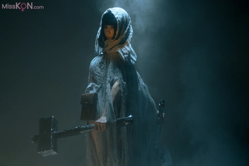 Coser@八木芽子: 女巫 (56 photos)