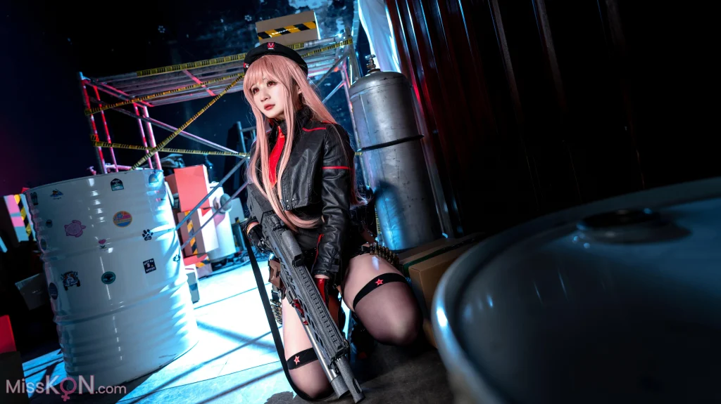 Coser@Zaya秋: Nikke胜利女神 拉毗 贝雷帽 (25 photos)