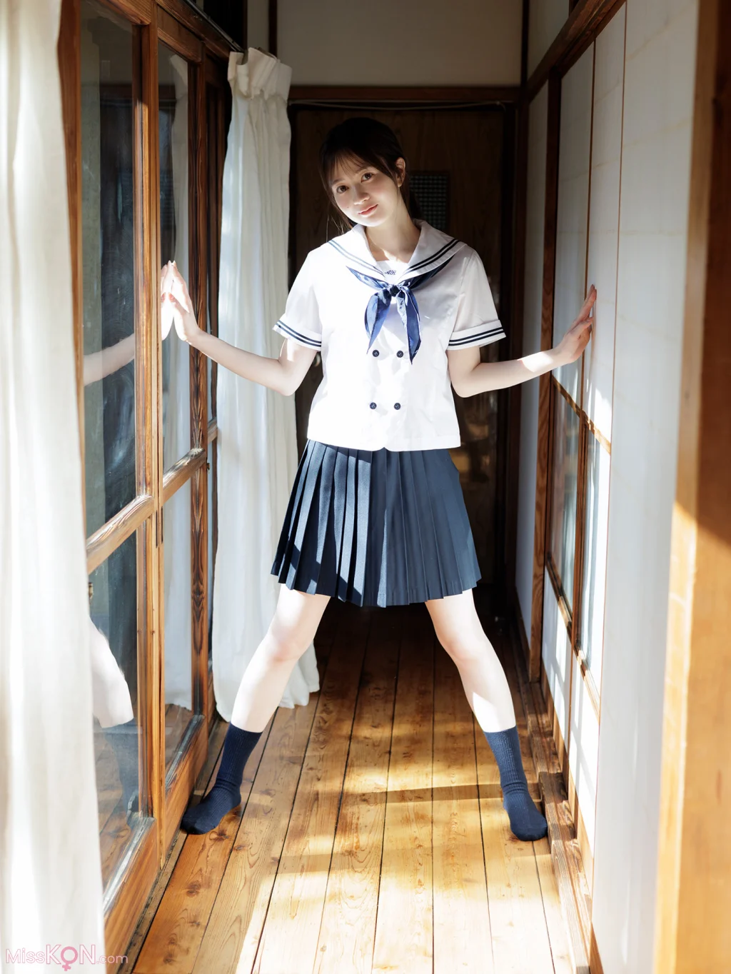 [JP] Yuna Ego (江籠裕奈): デジタル写真集 ドキッ！ ENTAME36℃デジタル写真集 (51 photos)
